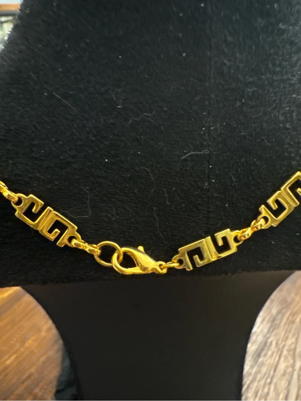 N/A gold tone